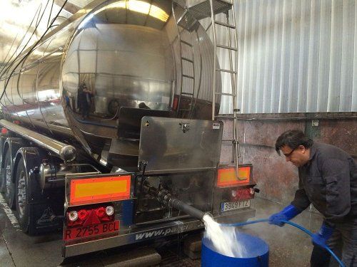Lavadero de cisternas para rutas que pasan por Santander